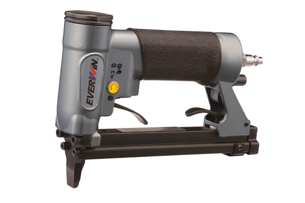 Zszywacz EverWin US8016A